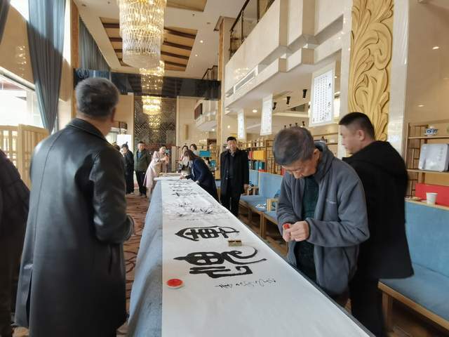 首屆一品天下三月三書畫藝術節(jié)隆重舉行