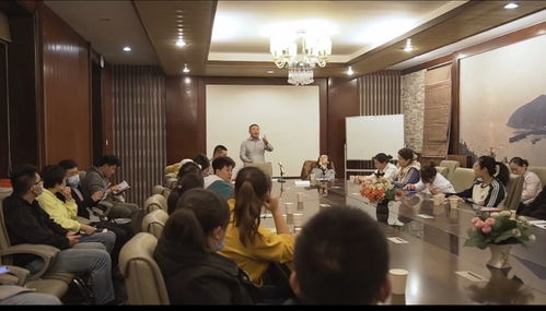 以敏銳眼光和果敢行動,80 后魯商董明升開拓多元創業版圖